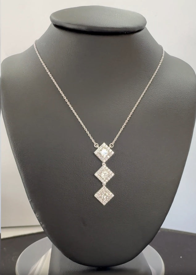 HALO DROP PENDANT 14KW GH VS HPHT DIA 1.4CTS