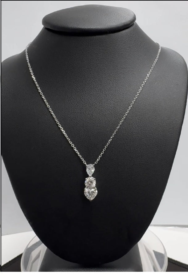 BAR PENDANTS 14KW EF VS1 HPHT DIA 1.56CTS