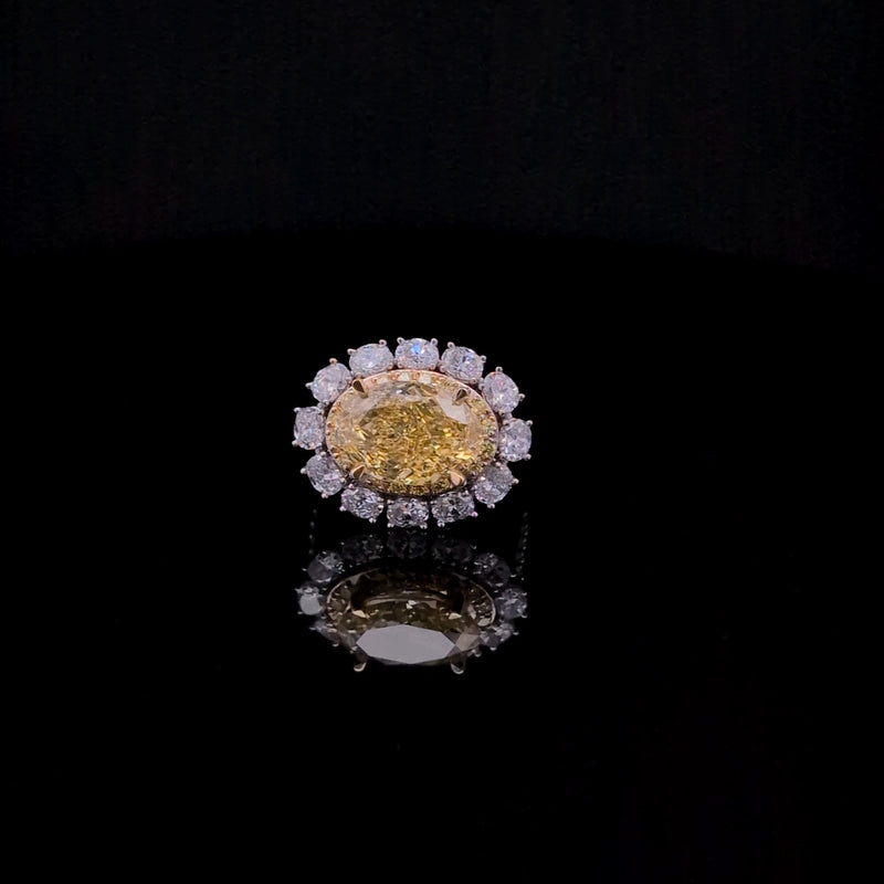 (6.12CT) IGI OVAL FANCY RING 14KY/W YELLOW VVS2 CVD DIA 8.61CTS