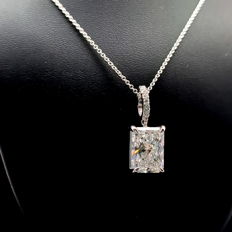 SOLITAIRE PENDANT 14KW E VVS2 CVD DIA 6.20CTS